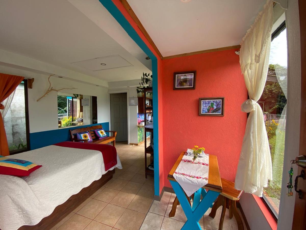 Lidia'S Mountain View Vacation Homes モンテベルデ エクステリア 写真