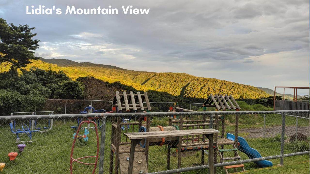 Lidia'S Mountain View Vacation Homes モンテベルデ エクステリア 写真