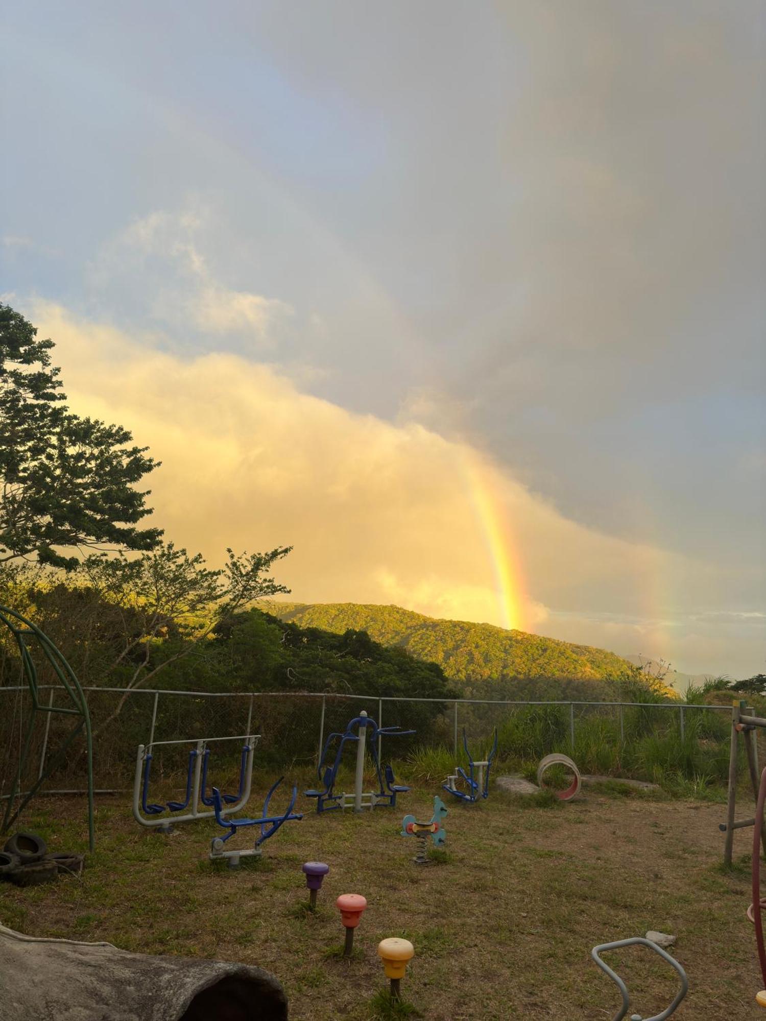 Lidia'S Mountain View Vacation Homes モンテベルデ エクステリア 写真